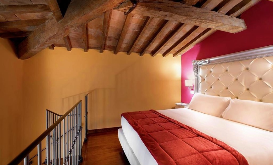 Image 8: ✈ ITALIE | Florence - Residenza Conte di Cavour&Luxury Rooftop 4* -...