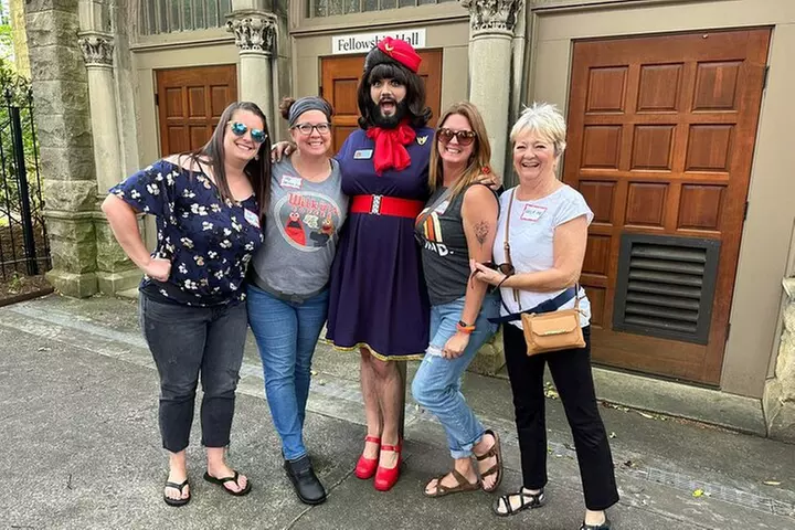 "Beer Flight" Drag Queen Bar Crawl Tour - Primary Image