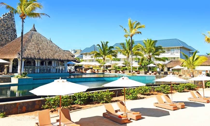 Image 2: ✈ ILE MAURICE | Roches Noires - Radisson Blu Azuri Resort & Spa 4* ...