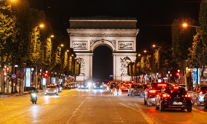 Image 11: 2 heures de Balade Privée de Nuit en Citroën 2CV à Paris