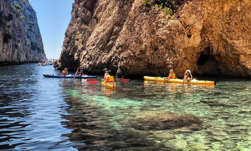 Image 11: Excursión en kayak en Jávea ,Cala Granadella ( Esnórquel) Caló,llop...