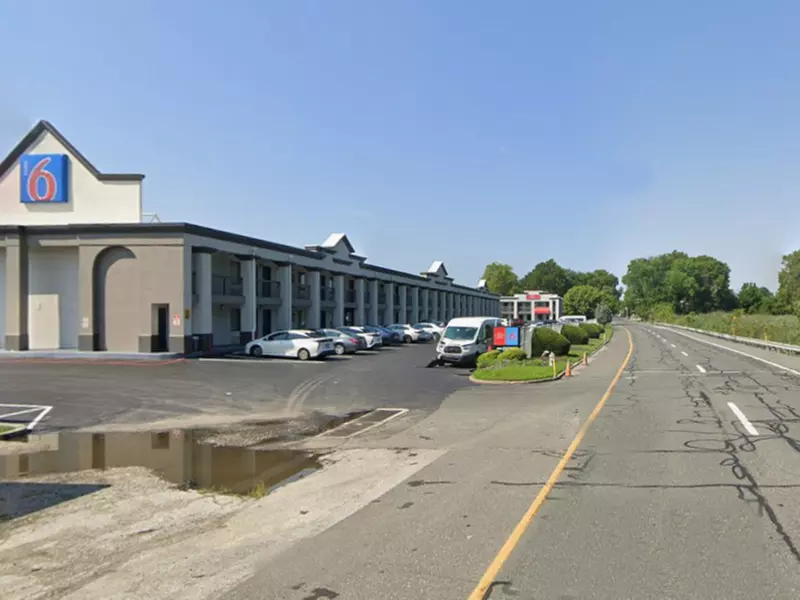 Parking at Red Carpet Inn - Philadelphia Airport Lot PHL - Primary Image