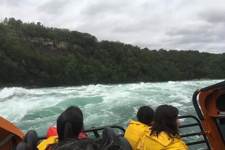 Niagara Falls Sightseeing tour of USA Side plus Jetboat