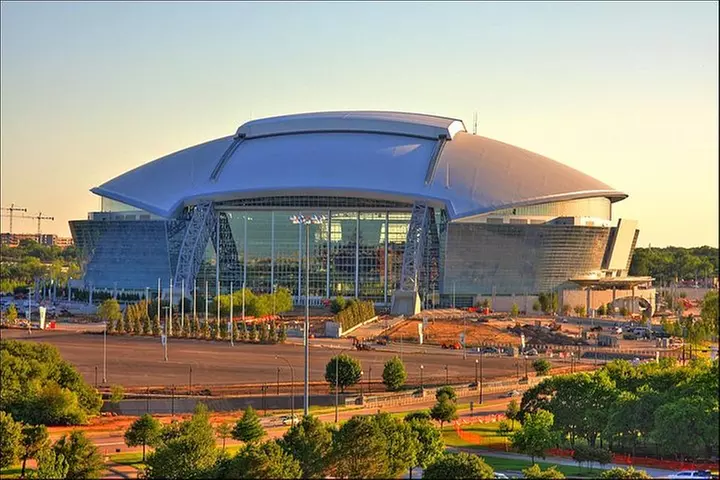 3hr Dallas Cowboys Stadium Small Group Tour with Transportation