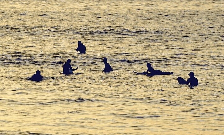 Image 12: Clase de Surf Grupal en Playa de Las Américas con Fotografías