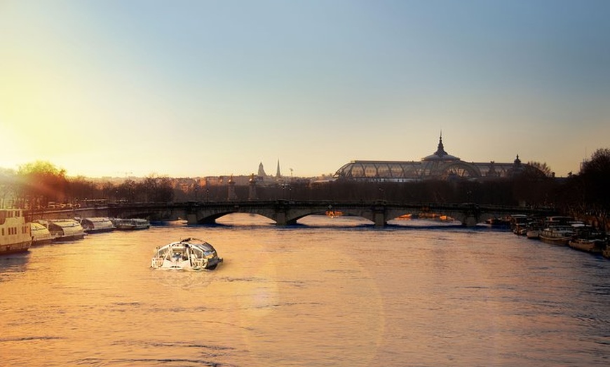 Image 13: Croisière à arrêts multiples sur la Seine à Paris