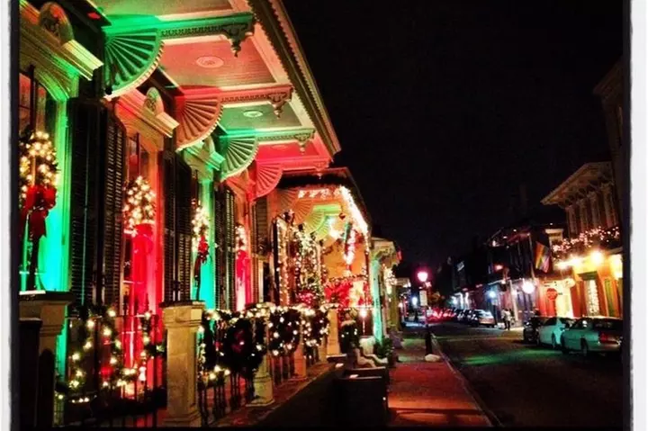 New Orleans Jingle Bells, Booze, History, Paranormal and Voodoo Walking Tour