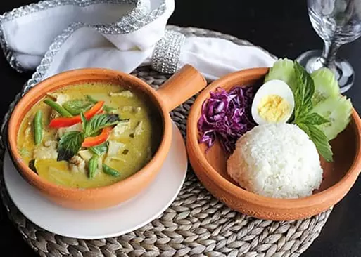 5% Cash Back at Sandee's Thai Fusion