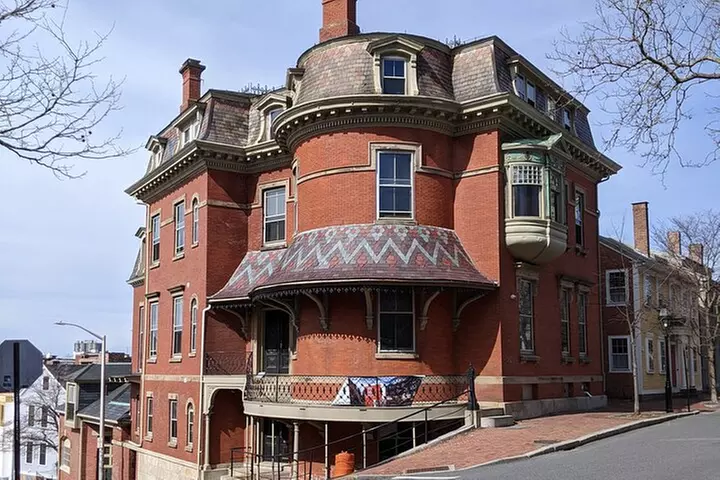 Parasols and Pocket Watches: A History Tour