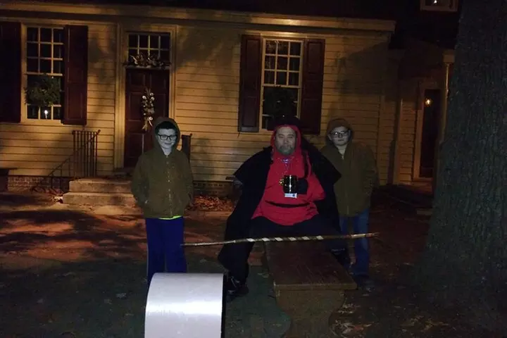 Williamsburg Ghosts, Witches and Pirates Tour
