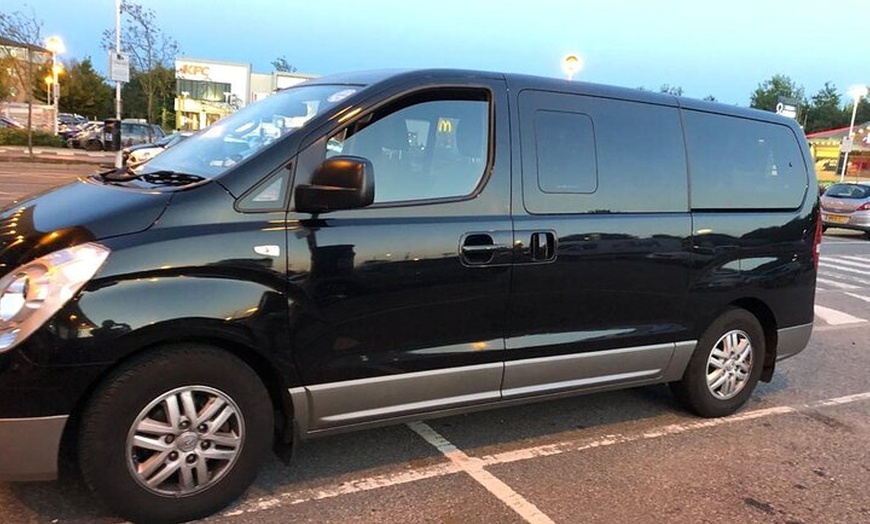 Image 4: One Way Taxi Transfer from Heathrow Airport to City Airport