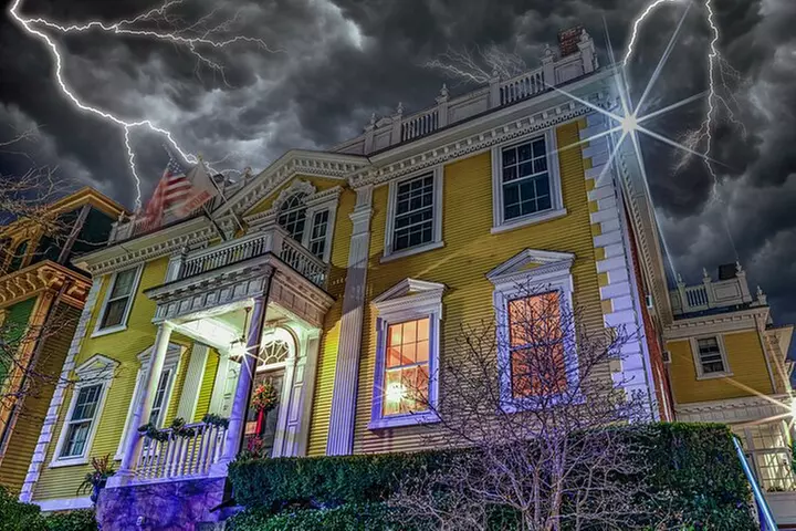 Providence Ghost Tours: Phantoms, Poltergeists, & Pestilence