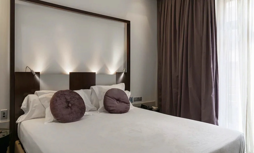 Image 4: ✈ SPANJE | - Vincci Palace 4*, 2 nachten - Rooftop