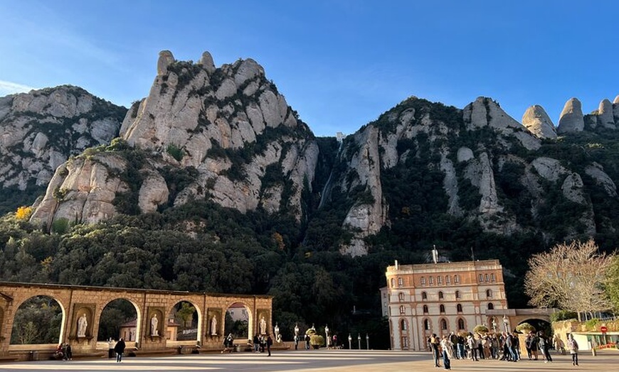 Image 19: Excursión privada al Monasterio de Montserrat con recogida en el hotel