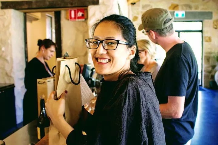 Wildlife, Waterfalls and Wine Day Tour from Sydney