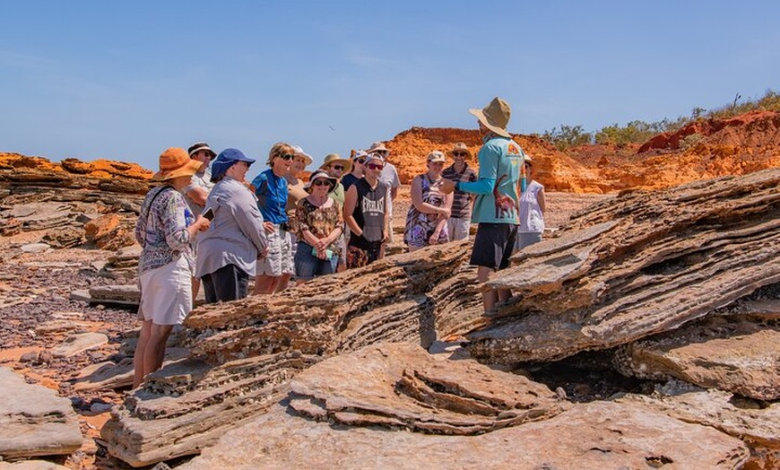 Image 5: SCENIC AND PREHISTORIC CRUISE - Sparkling Wine & Gourmet Platters