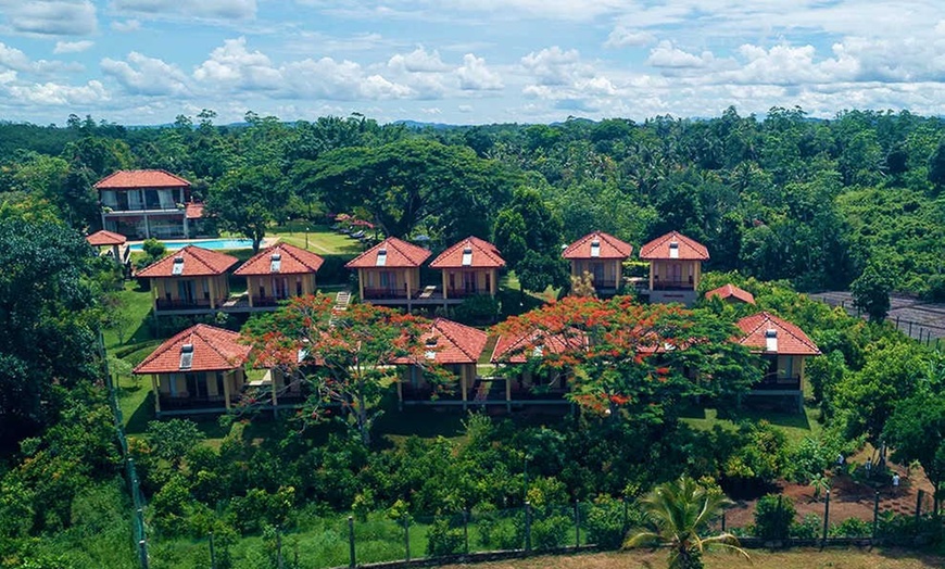 Image 24: ✈ SRI LANKA | Bentota - Kur Resort Lanka am See 4*, 5 nuit - Pensio...