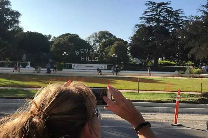 Hollywood, Beverly Hills and Celebrity Homes Open Air Van Tour