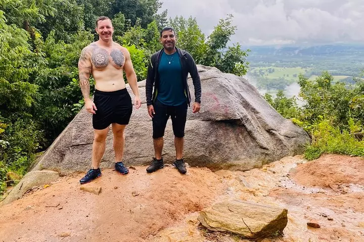 Yonah Mountain Hike Private Tour in Georgia