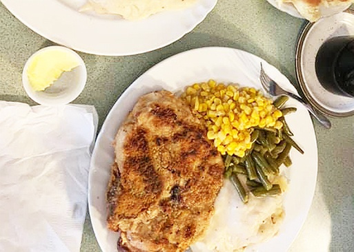 5% Cash Back at Dot's Cafe