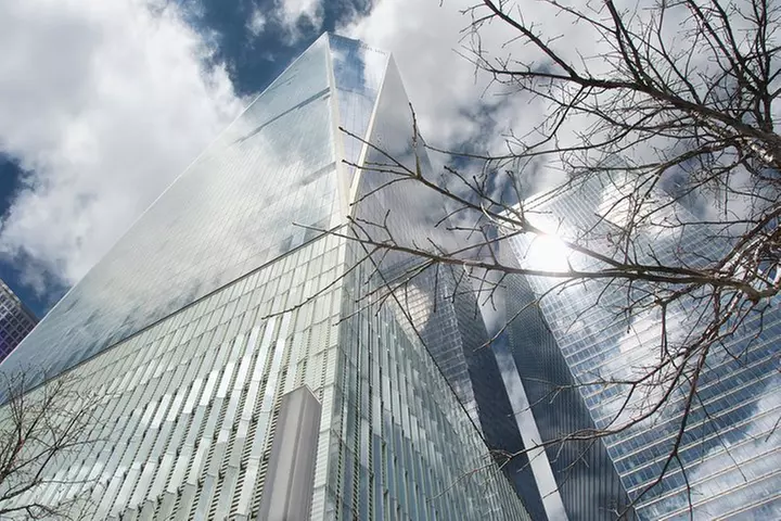 9/11 Memorial at World Trade Center and Financial District Walking ...