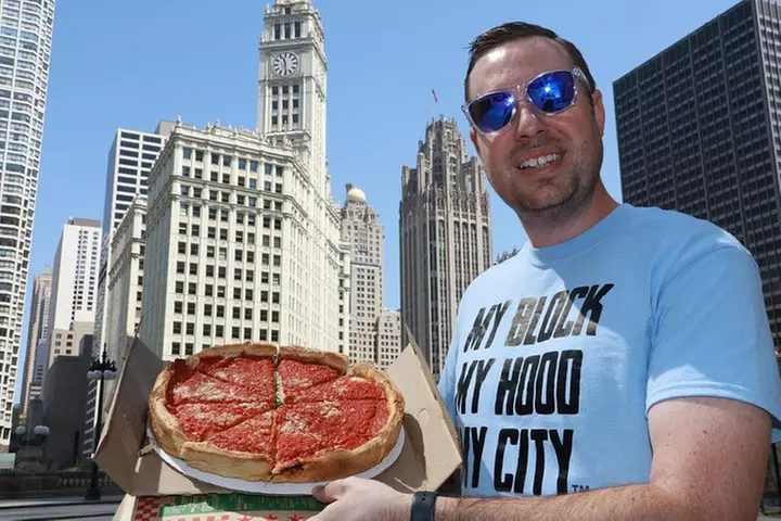 Downtown Chicago Walking Pizza Tour