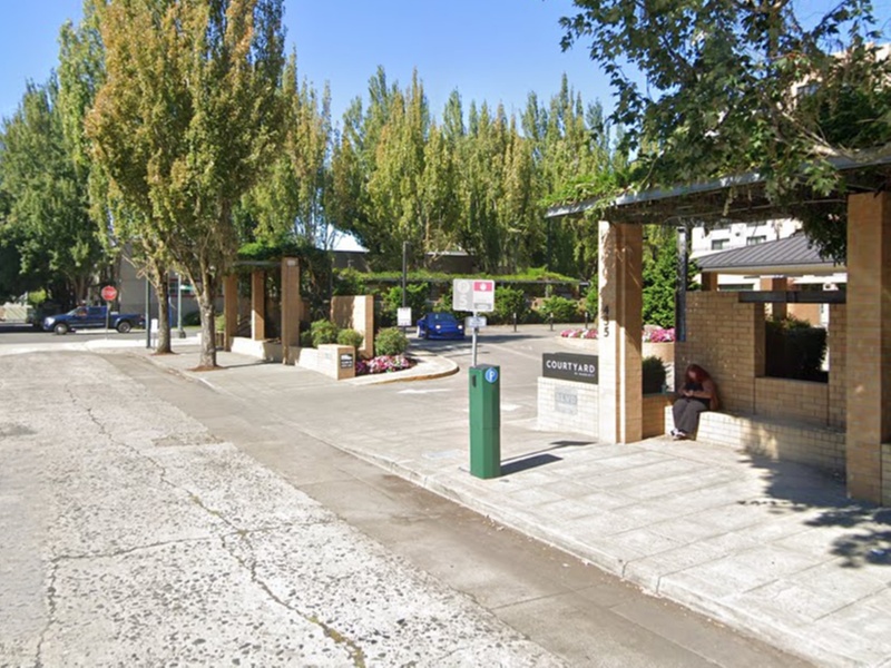 Parking at Courtyard Portland Lloyd Center Garage and Lot