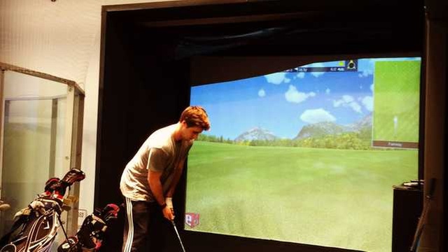 Online Booking - Round of Golf at Fenom Fitness Center