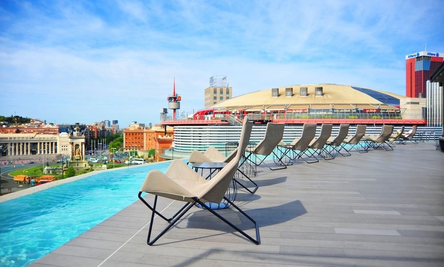 Image 1: ✈ ESPAGNE | Barcelone - B-Hotel 3* - Piscine en rooftop