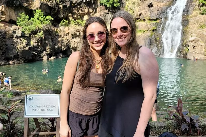 Byodo In Temple, Waimea Botanical Garden-Waterfall: Includes Fees