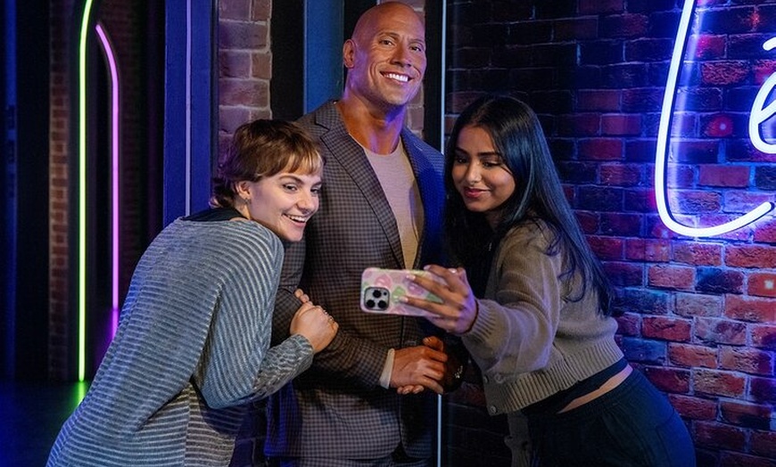 Image 3: Combo Ticket: Madame Tussauds & SEA LIFE London Aquarium