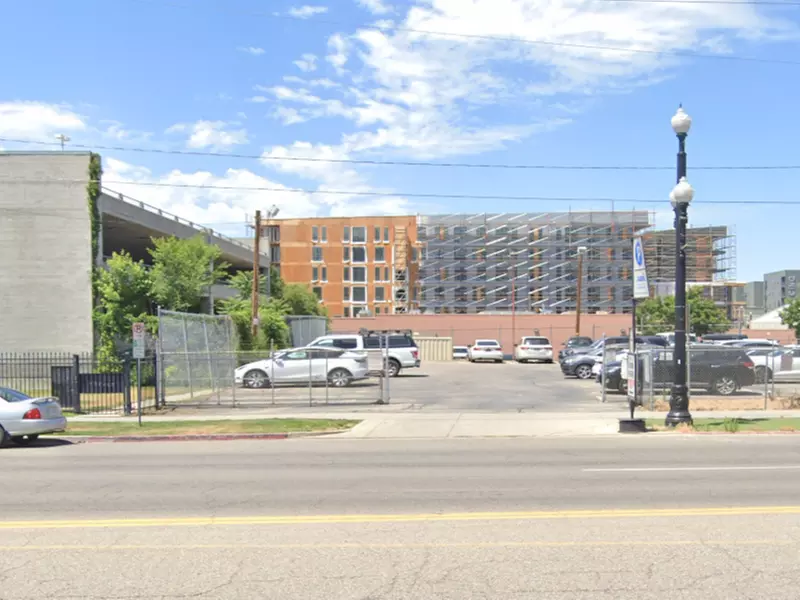 Parking at 6705 Lot