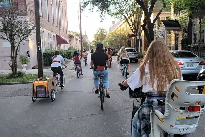 2-Hour Explore Savannah Bike Tour