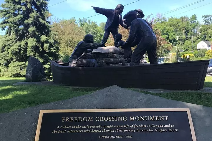 Below The Falls: Niagara River USA Private Car Tour