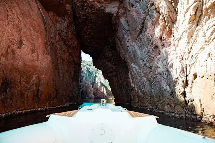 excursion demi-journée /snorkeling calanques de piana-capo rosso