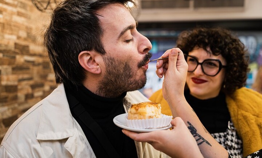 Image 13: Tour gastronómico de Barcelona : Tapas, bebidas y delicias con un l...