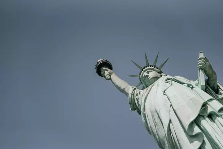 Statue of Liberty and Ellis Island Guided Tour with Ferry