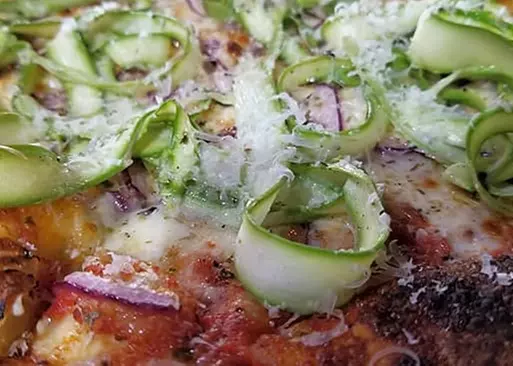 5% Cash Back at Pinky's Pizza