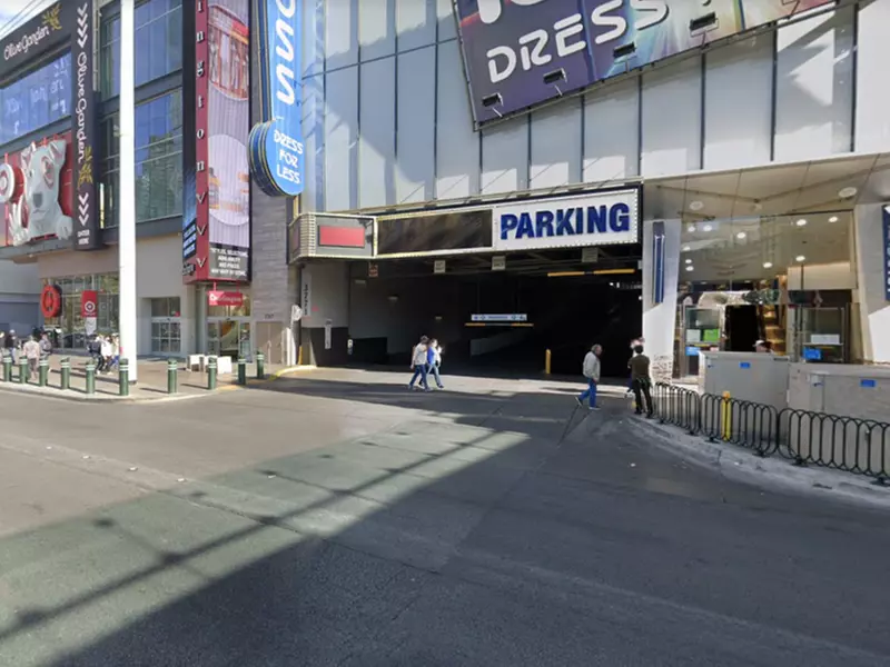 Parking at Showcase Mall Garage