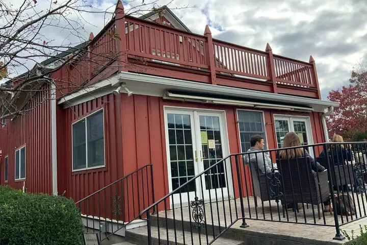 Private Loudoun County Wine Tour from DC with Stops at 3 Wineries