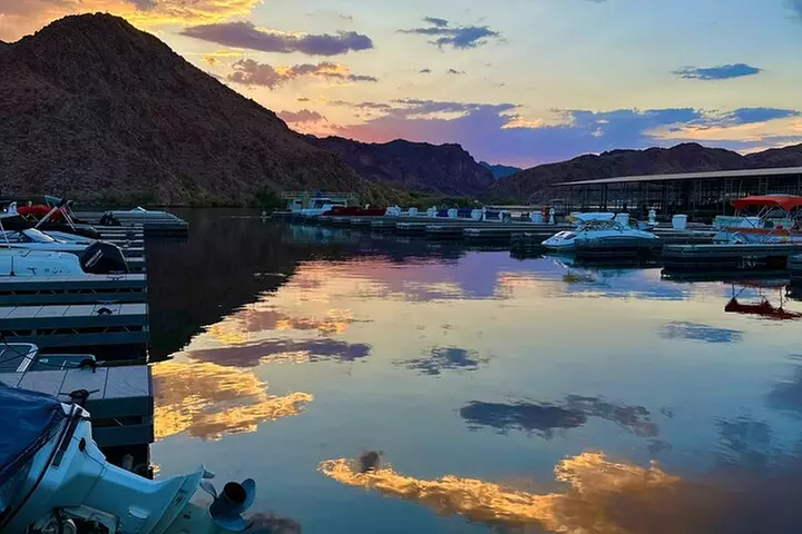 Emerald Cave Kayaking Tour from Las Vegas, Best Dam 1/2 Day Trip