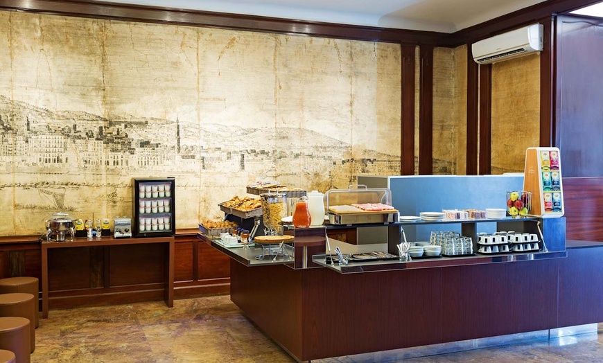Image 8: ✈ ITALIE | Naples - B&B Hotel Napoli 3* - Centre Ville