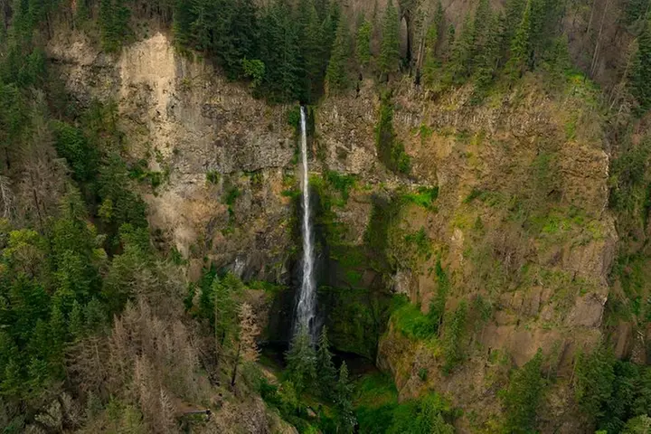 Columbia River Gorge Waterfall Air Tour by Envi Adventures