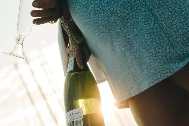 Crucero al atardecer en Barcelona liderado por Young & Local Captain