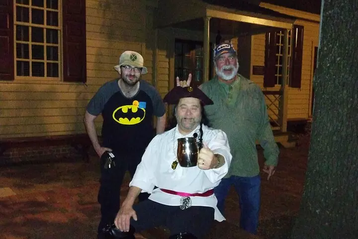 Williamsburg Ghosts, Witches and Pirates Tour