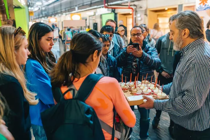 Foods of NY Tours Chelsea Market Food Tour & High Line Park