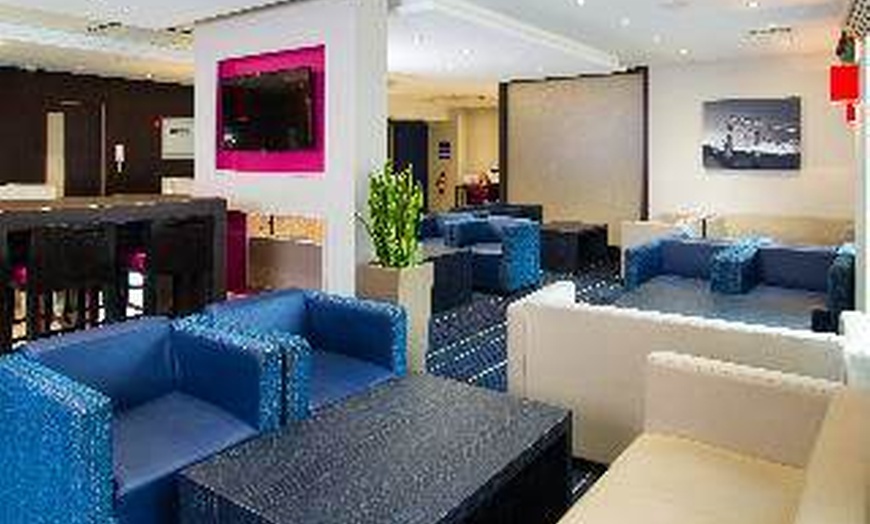 Image 5: ✈ WIELKA BRYTANIA | Londyn - Holiday Inn Express London - Wandswort...