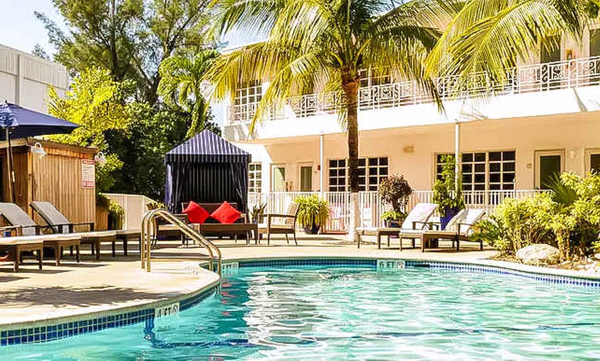 Image 1: ✈ FLORIDE | Miami - Tradewinds Apartment Hotel Miami Beach 3* - Cit...