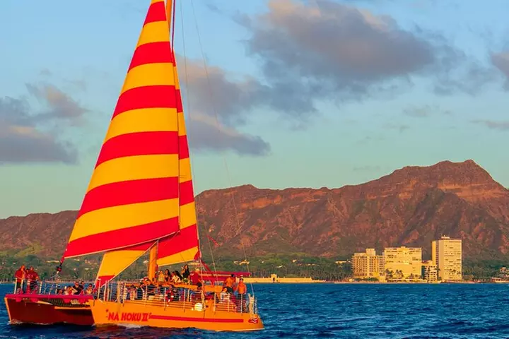 Honolulu Sunset Sail from Kewalo Harbor Including Drinks - Primary Image