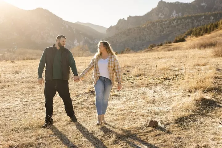 Scenic Mountain Photoshoot in Boulder, Colorado